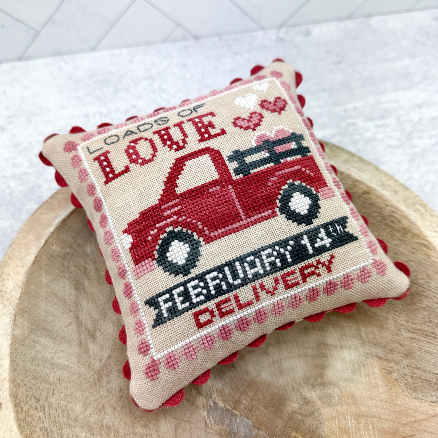 Conversion Fabric and Thread Kit Valentine Signs by Tiny Modernist